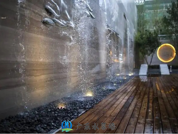 流水幕墙.jpg