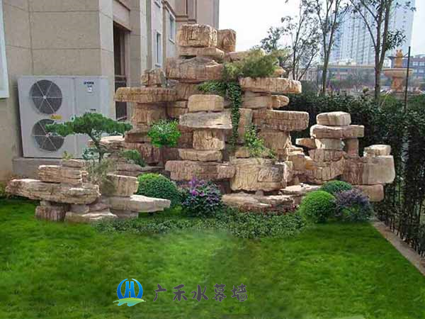 广场龟纹石假山制作.jpg